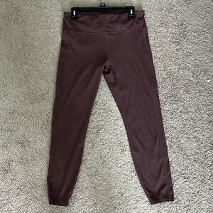 Vuori Stride Legging Size Large Chestnut  Pockets